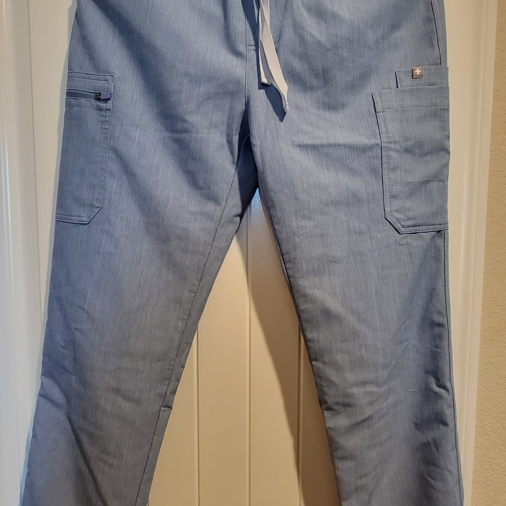 Figs 3 Piece Light Blue Denim Color Scrub Set - Picture 2 of 5